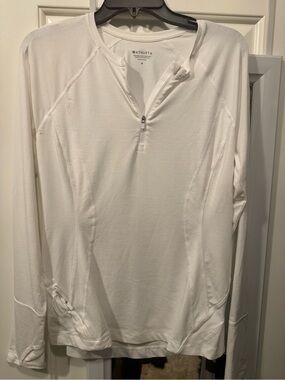 Athleta Women’s White Long-Sleeve Quarter-Zip Shirt